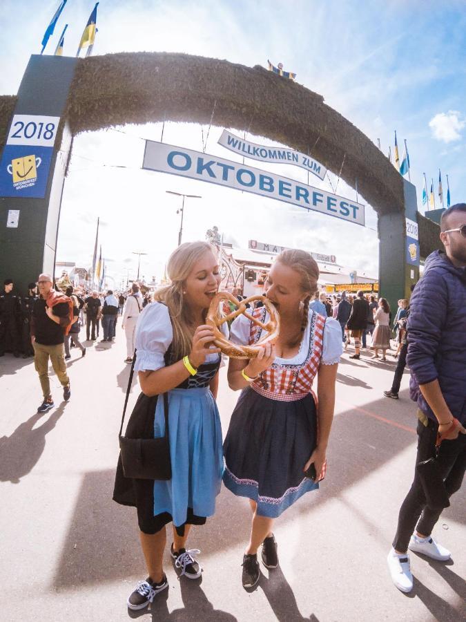 Oktoberfest On A Budget Münih Dış mekan fotoğraf